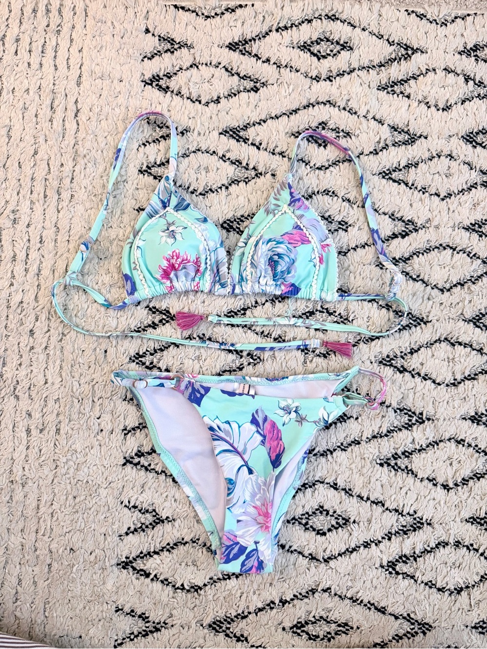 NEW NANETTE LEPORE Floral Swimsuit Bikini